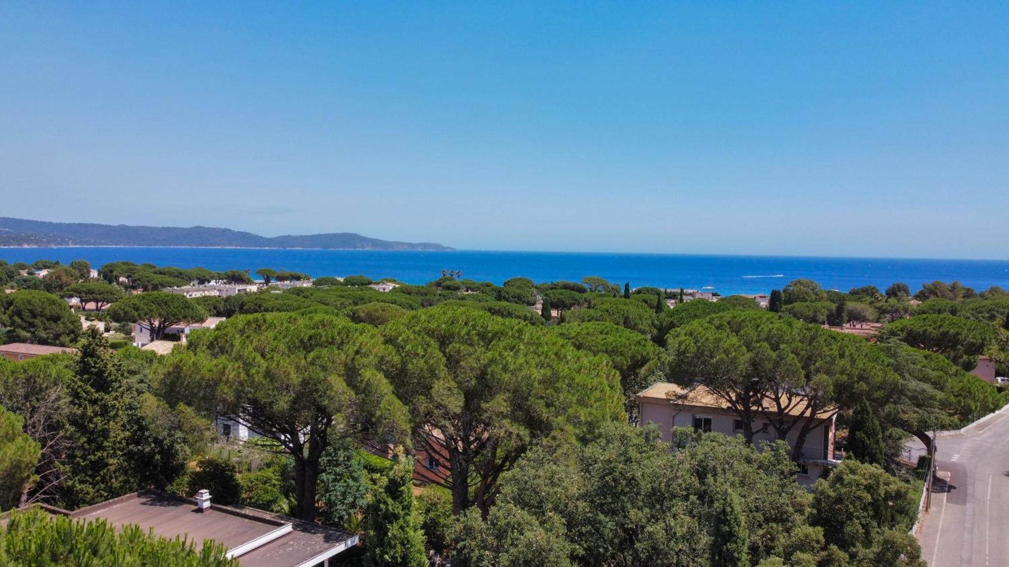 Appartement 1Ch Avec Terrasse Et Jardinet A 400M De La Plage Cavalaire-sur-Mer Extérieur photo